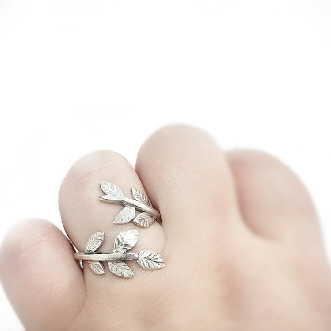 Silver Vine - Adjustable Ring