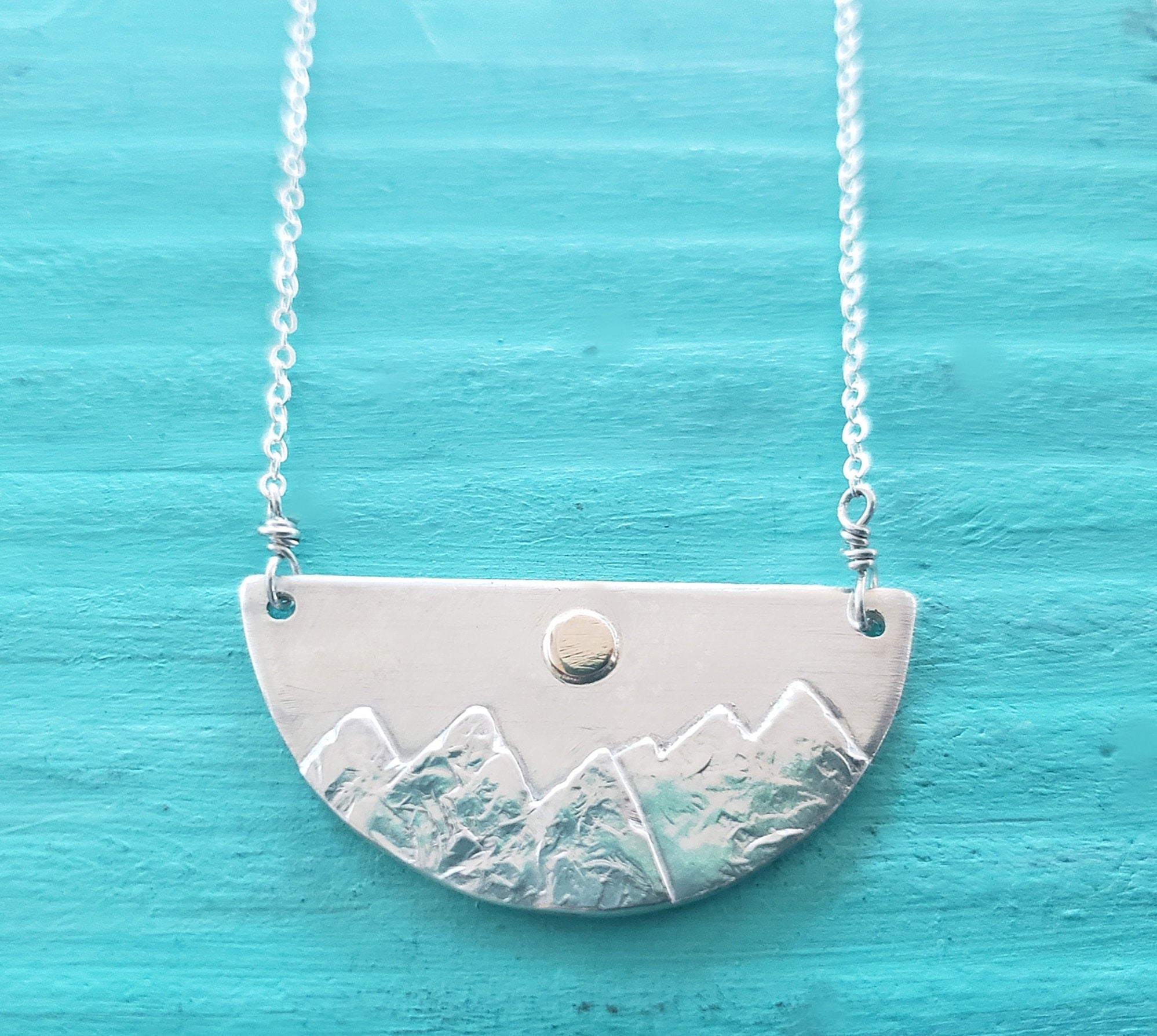 3D Mountain Range Necklace for Women Sterling Silver Wandering River  Mountain Valley Sunset Pendant Necklace Nature Jewelry Gift for Nature  Lovers and Climbers, Sterling Silver, No Gemstone: Buy Online at Best Price